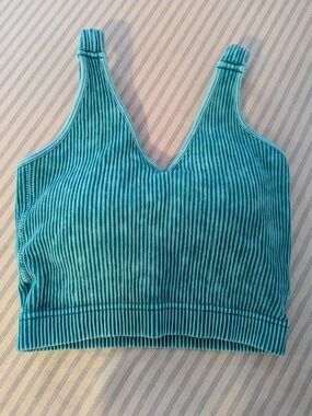 Zenana Outfitters Teal Ribbed V-Neck Crop Tank Top